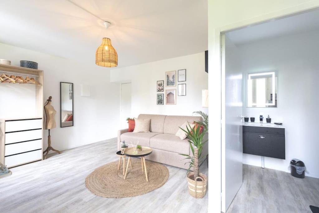 L'authentique *studio *parking Prive* *wifi*calme Apartment Lourdes
